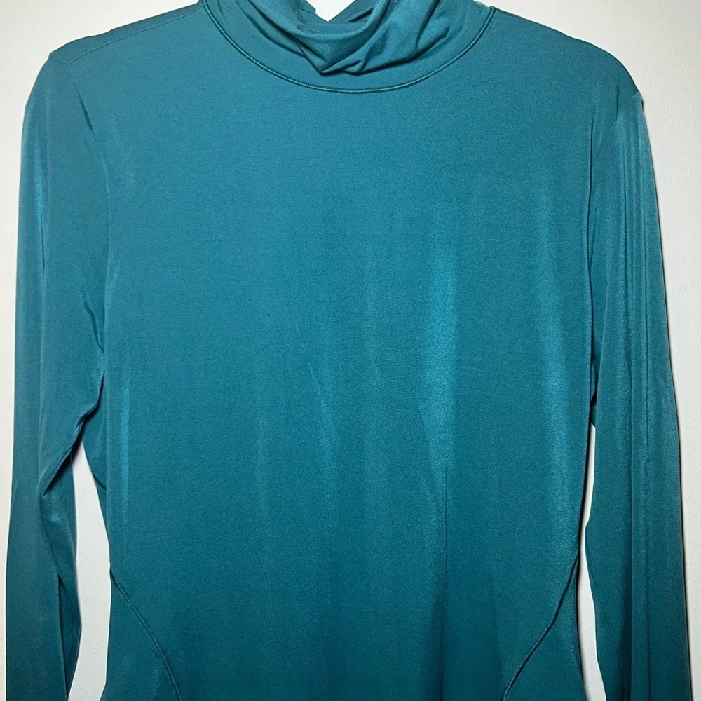 Lululemon Athletica Teal Long Sleeve Classic Night Out Turtleneck Bodysuit XL